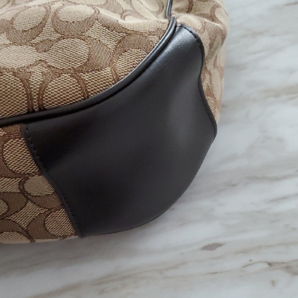 Coach Brown Signature Hobo Bag with Leather Strap/ New - Picture 5 of 6